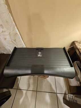 Fellowes Black Adjustable Keyboard Tray with Mouse Platform